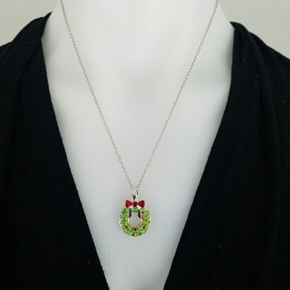 NEW Crystal Wreath White Gold Plated Christmas Holiday Green Red Necklace - Picture 1 of 5